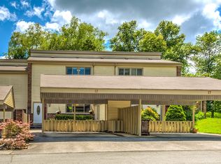 15 Brookside Dr, Oak Ridge, TN 37830