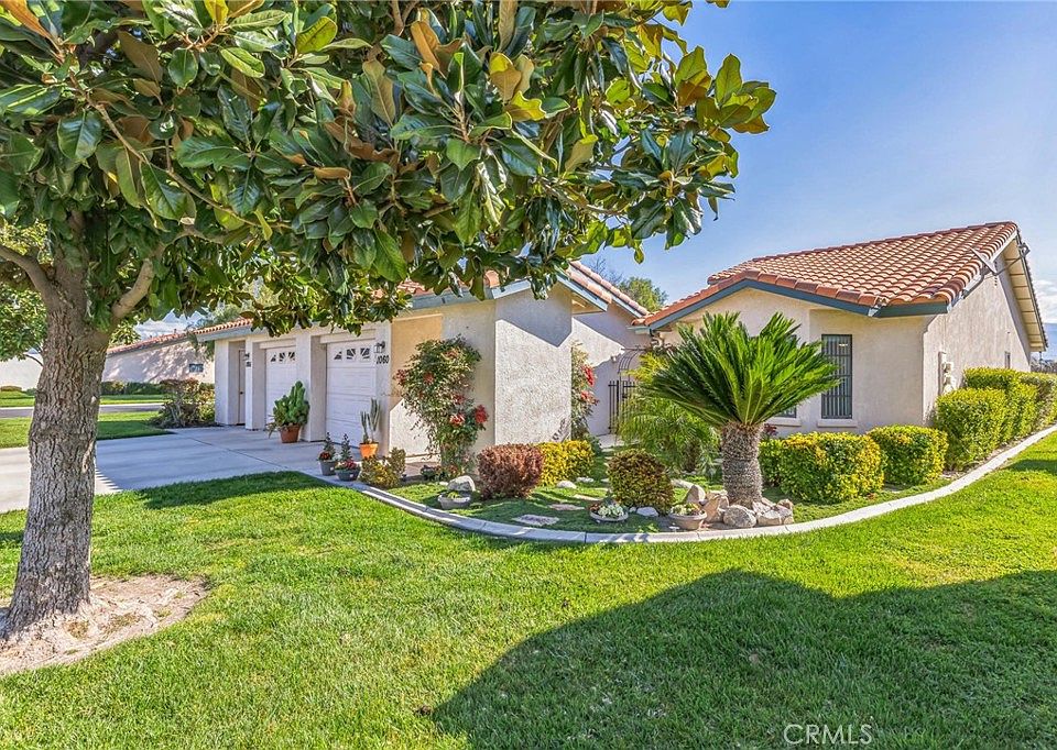 1st image of 1060 Mountain View Dr