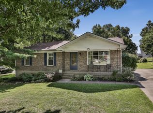 114 Fairview Dr, Simpsonville, KY 40067