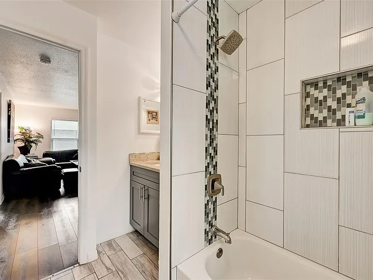 618 S Osprey Ave — Photo 22