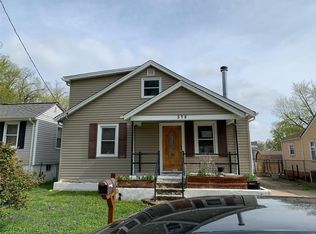 518 Bainbridge St, Saint Charles, MO 63301