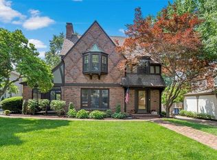 1009 W 69th Ter, Kansas City, MO 64113