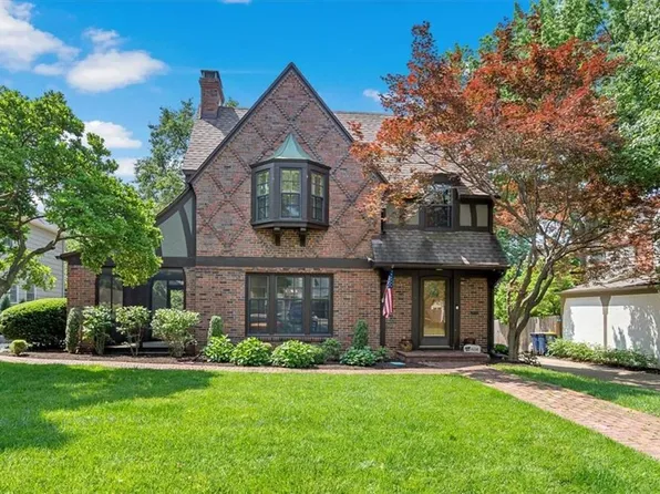 1009 W 69th Ter, Kansas City, MO 64113