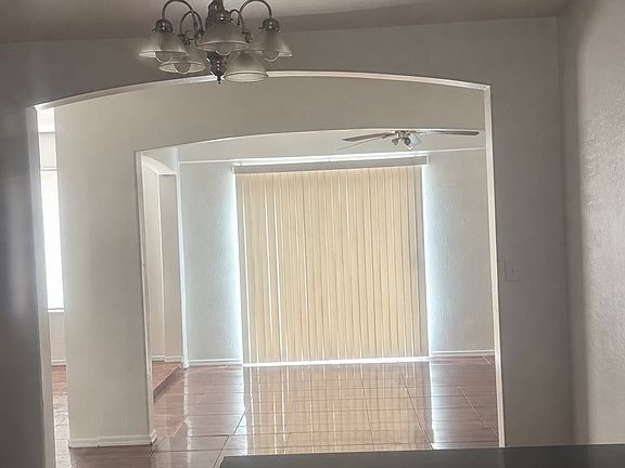 5th image of 125 W Ian Dr