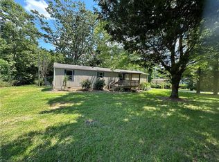 4391 Pine Hall Rd, Walkertown, NC 27051