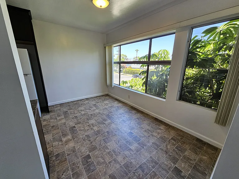 5625 Kester Ave #5 — Photo 5