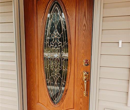 5th image of 505 W 2nd St