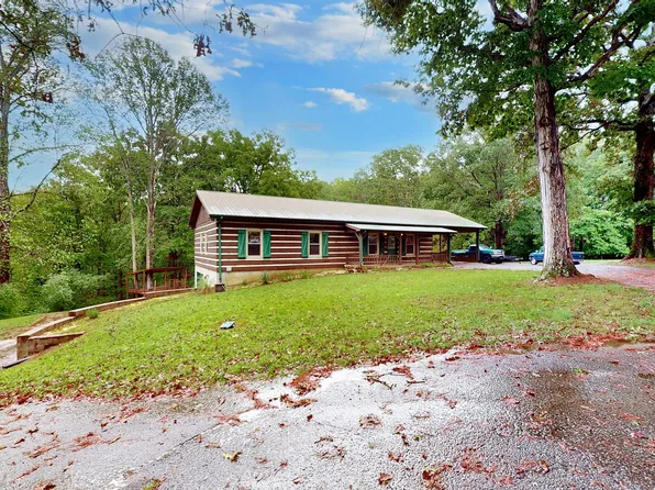 2845 Hillcrest Dr, Centerville, TN 37033