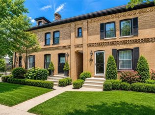 808 Monmouth Rd, Windsor, ON N8Y3L4