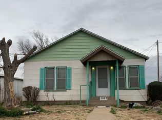 1217 W Austin St, Kermit, TX 79745