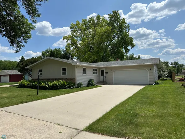 314 28th Ave N, Fargo, ND 58102