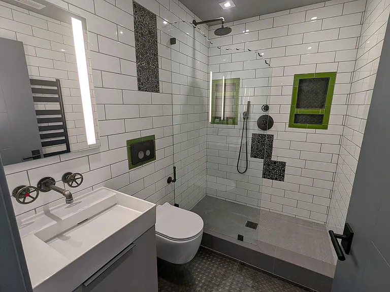 7001 Buckingham Blvd — Photo 30
