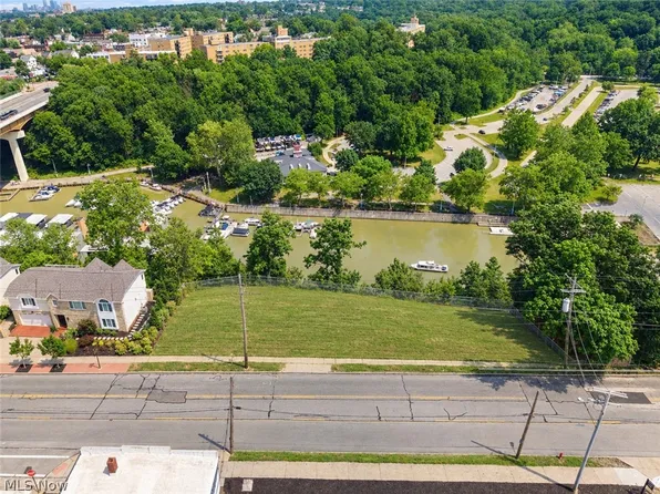 1619 Wooster Rd, Rocky River, OH 44116