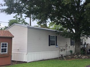 3001 8th St TRAILER 52, Port Neches, TX 77651