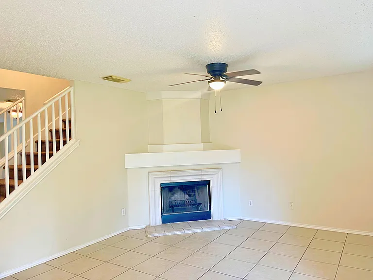 7306 Daulton Rdg — Photo 9