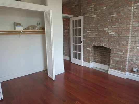 Rented by Point NYC | media 39