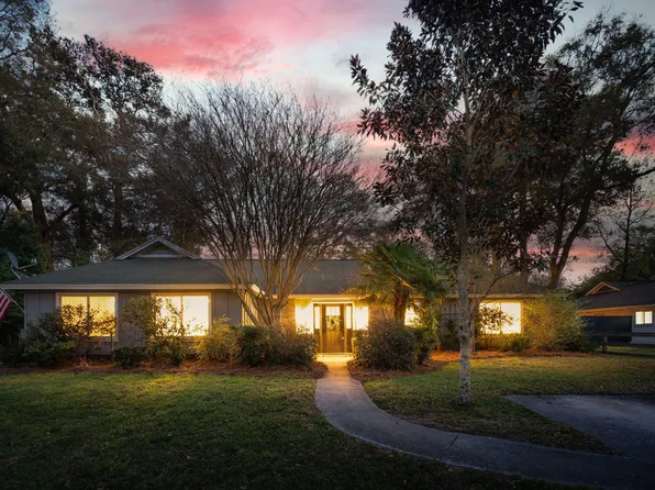 1327 Bob White Dr, Charleston, SC 29412