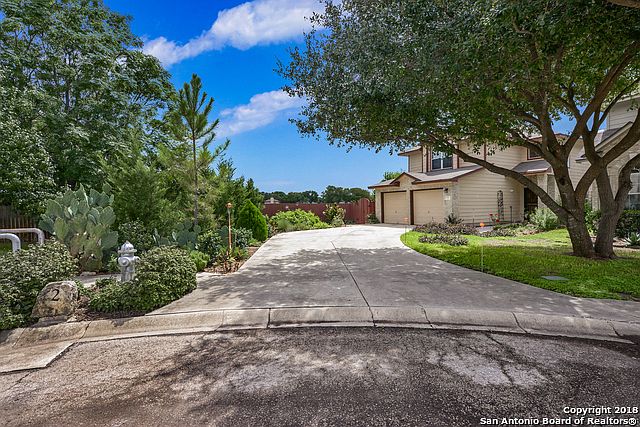 1st image of 2 Dunthorte Ln