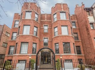 6908 N Ashland Ave #P-8, Chicago, IL 60626