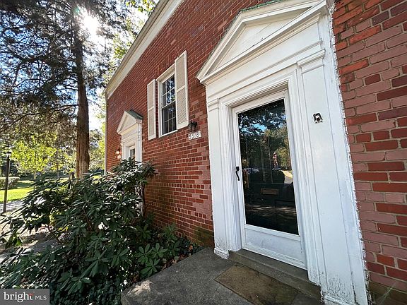 3rd image of 3318 Coryell Ln