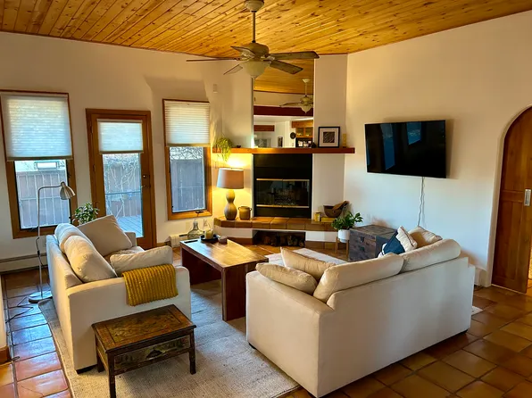 2831 Plaza Verde, Santa Fe, NM 87507