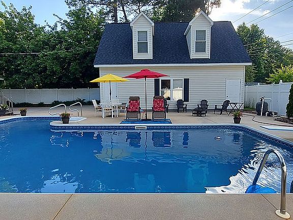 4th image of 113 Aspenwood Dr
