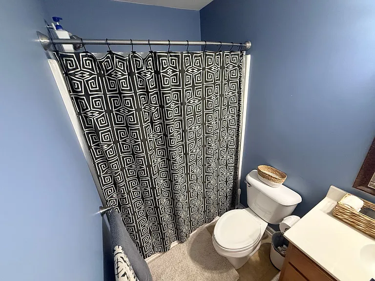 9460 Graywell Ln — Photo 26
