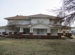 901 E Broadway St, Cushing, OK 74023