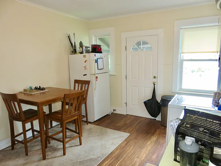 43 Rich St #D — Photo 4