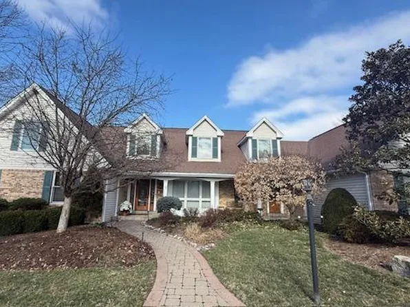 16756 Kehrs Mill Estates Dr, Chesterfield, MO 63005