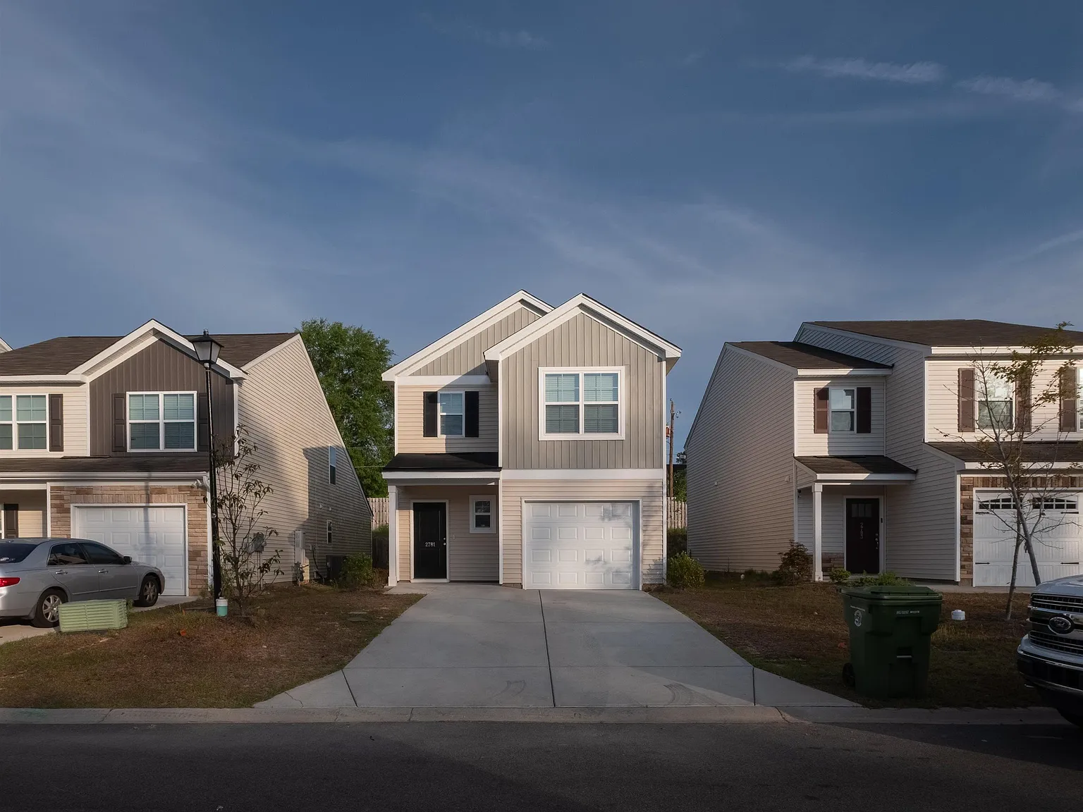 3 bed, 1620 sqft, $1,950 — Photo 1
