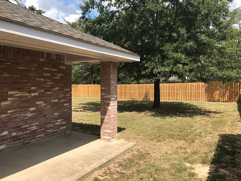 517 Molly Ln — Photo 26