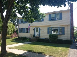 2 Eagle St, West Roxbury, MA 02132