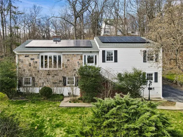 10 Hillcrest View Street, Hartsdale, NY 10530