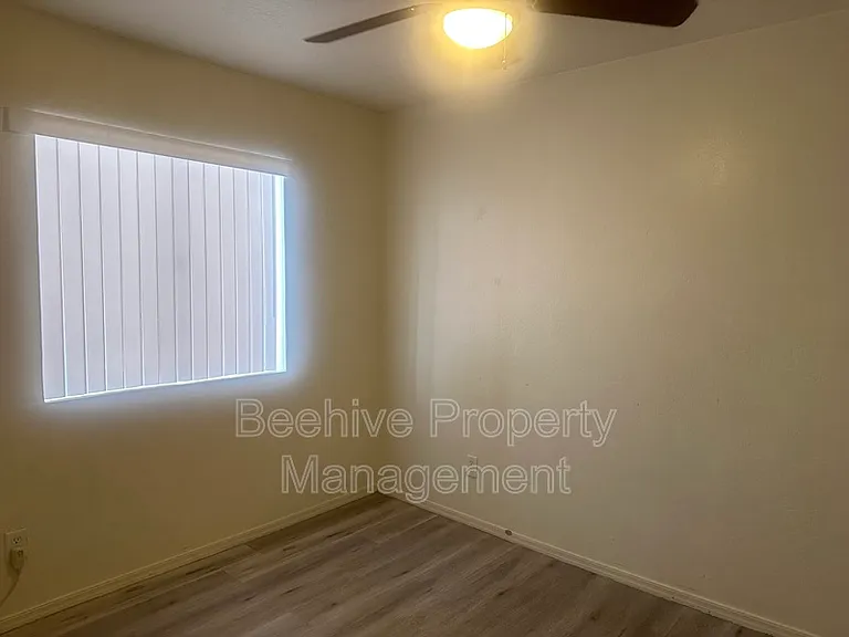 739 E Pierce St #5 — Photo 10