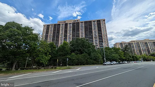 3701 S George Mason Dr Photo 1