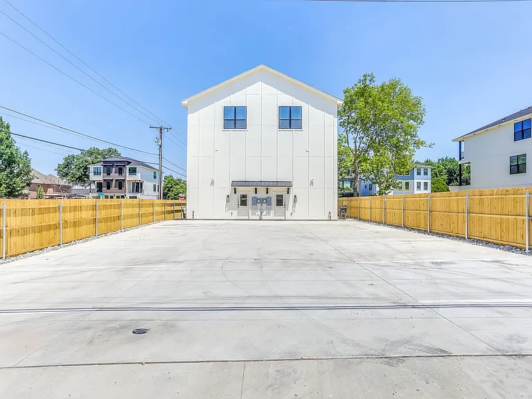 3147 Forest Park Blvd #FP-2028 — Photo 3