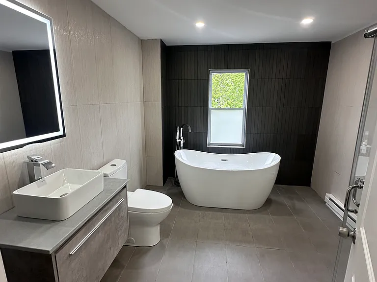 129 Pike St #5 — Photo 3