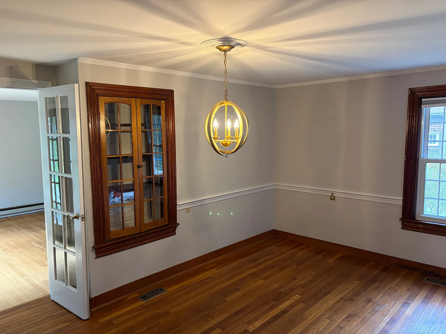 2 bed, 1.5 bath, 2427 sqft, $2,750 — Photo 3