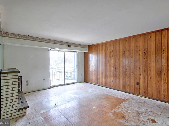 5th image of 11364 Cherry Hill Rd #1S-204