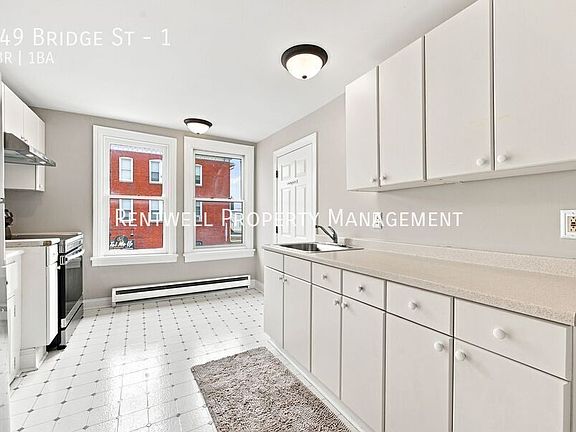 2nd image of 249 Bridge St APT 1