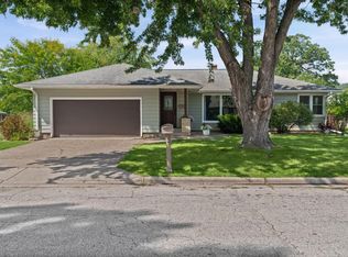 710 Oak Ter, La Crescent, MN 55947