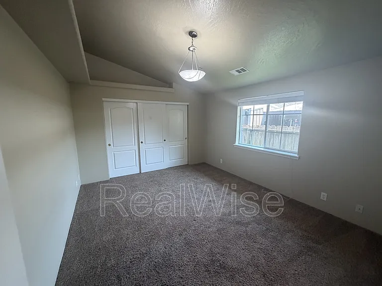 1679 George Tweed Blvd — Photo 12