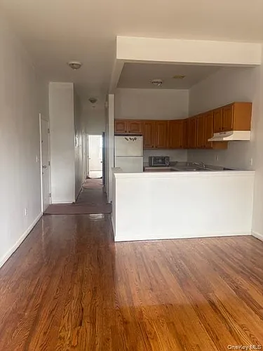 676 Jamaica Ave Photo 1