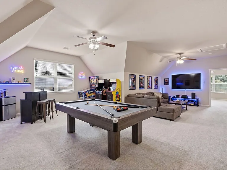 5815 Creek Crossing Ct — Photo 37