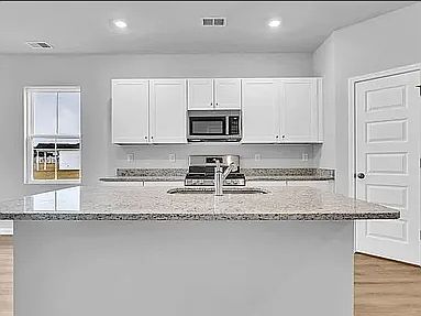 3rd image of 583 Harrison Mill St