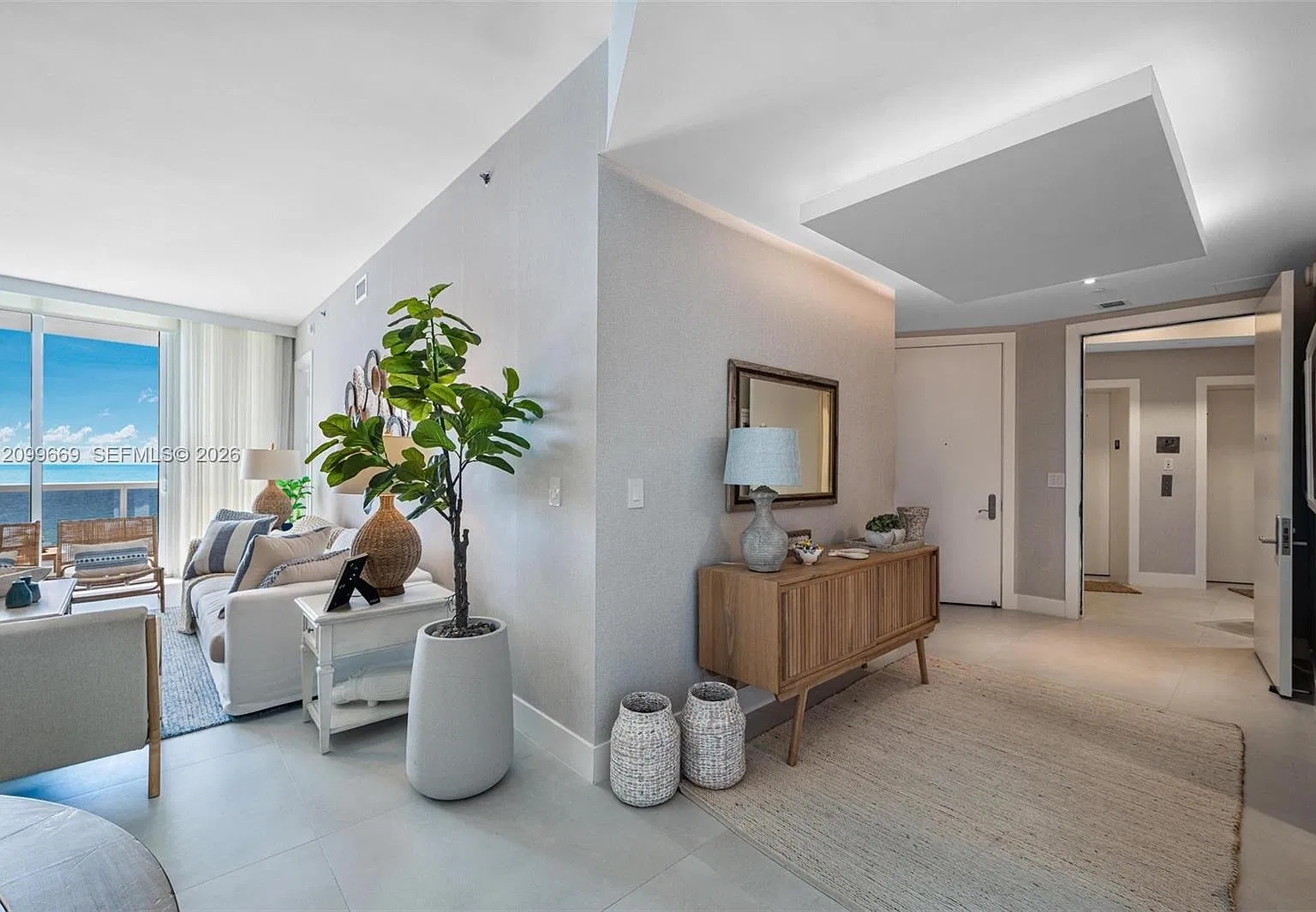 Tdr Tower I Condo — Photo 4