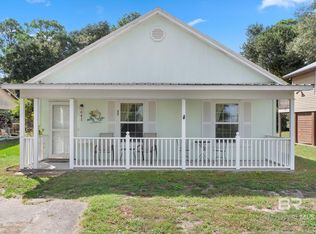 641 E Canal Dr, Gulf Shores, AL 36542