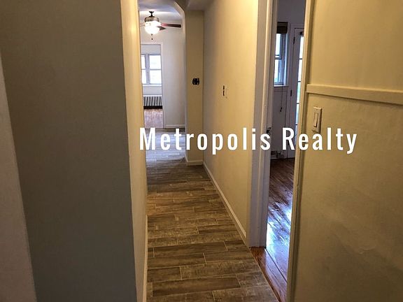 3rd image of 20-21 43rd St #1
