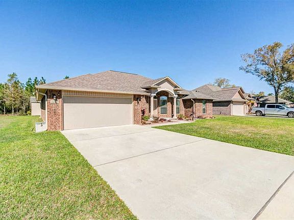 2nd image of 6042 Winchester Cir